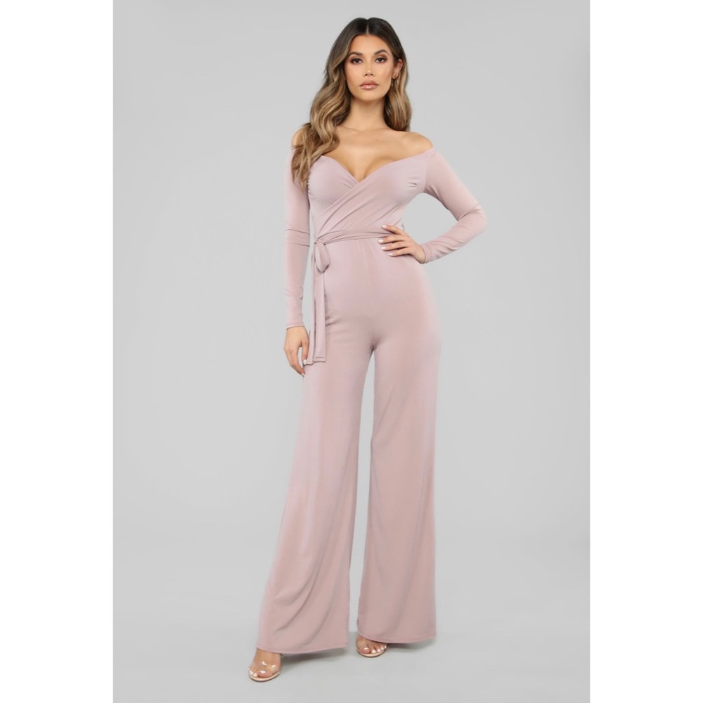 💞 Fashion Nova Romper 💞